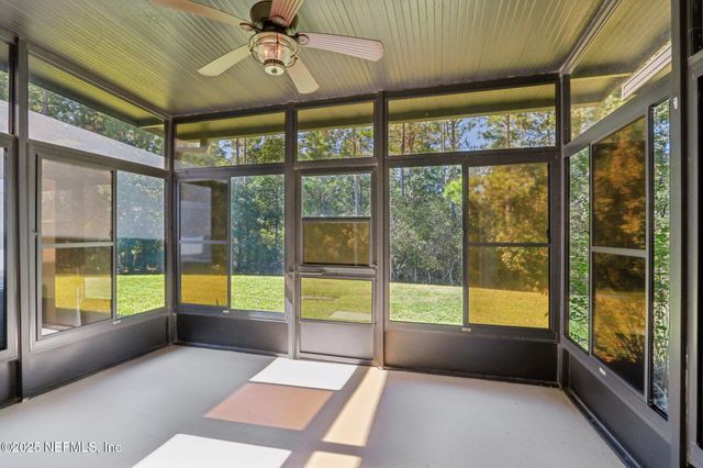 5673 PARKSTONE CROSSING Drive, Jacksonville, FL 32258