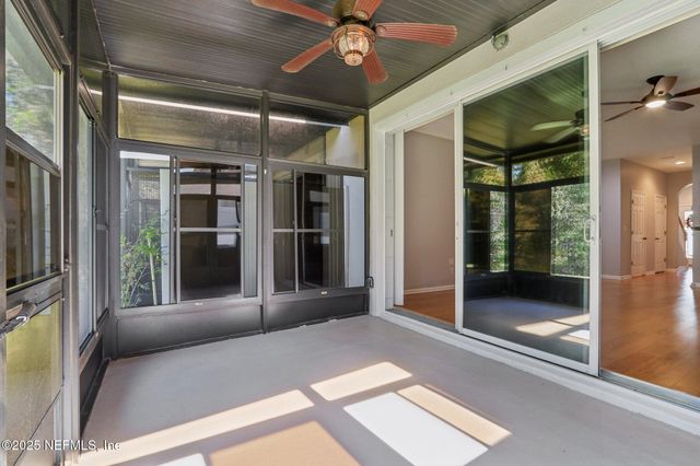 5673 PARKSTONE CROSSING Drive, Jacksonville, FL 32258