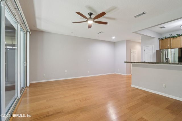 5673 PARKSTONE CROSSING Drive, Jacksonville, FL 32258