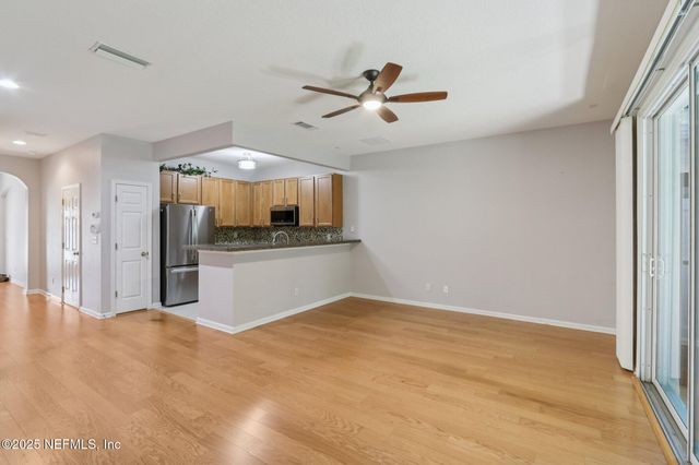 5673 PARKSTONE CROSSING Drive, Jacksonville, FL 32258