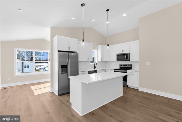 93 EDELTON AVE, Severn, MD 21144