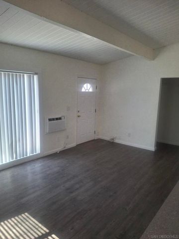 753 E. Indian Rock, Vista, CA 92084