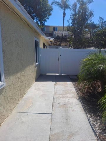 753 E. Indian Rock, Vista, CA 92084