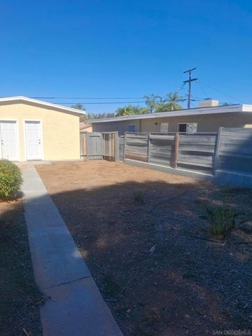 753 E. Indian Rock, Vista, CA 92084