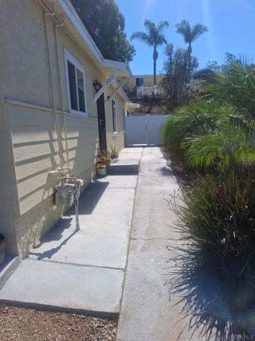 753 E. Indian Rock, Vista, CA 92084