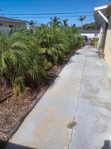 753 E. Indian Rock, Vista, CA 92084