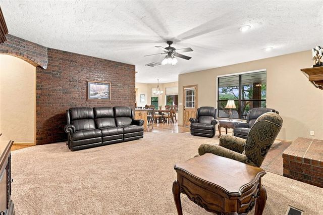 801 Cameron Drive, Yukon, OK 73099