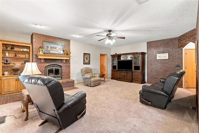 801 Cameron Drive, Yukon, OK 73099