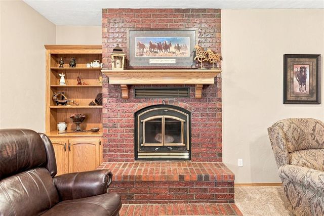 801 Cameron Drive, Yukon, OK 73099