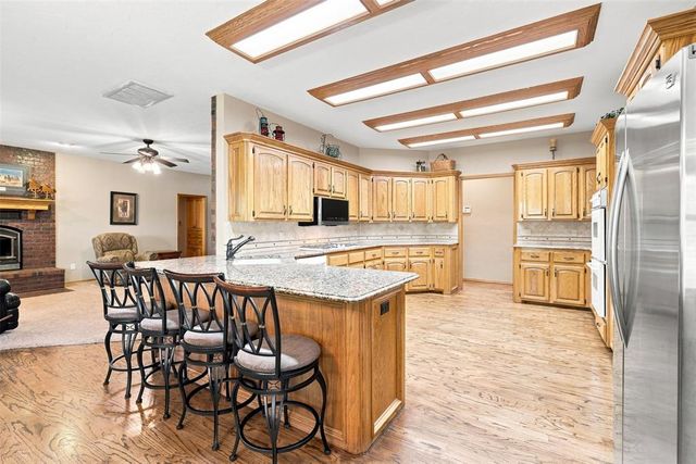 801 Cameron Drive, Yukon, OK 73099