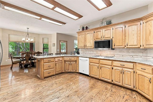 801 Cameron Drive, Yukon, OK 73099