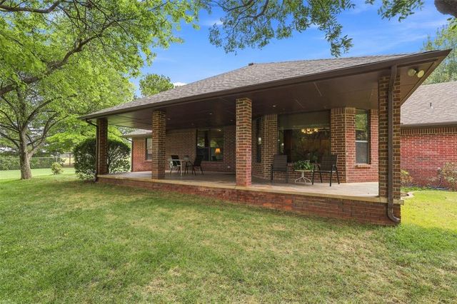 801 Cameron Drive, Yukon, OK 73099