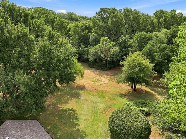 801 Cameron Drive, Yukon, OK 73099