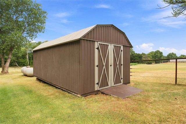 801 Cameron Drive, Yukon, OK 73099