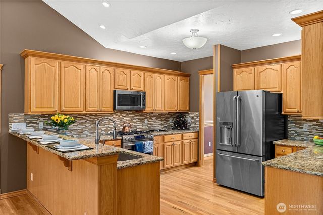 2111 Huntington Loop SE, Olympia, WA 98513