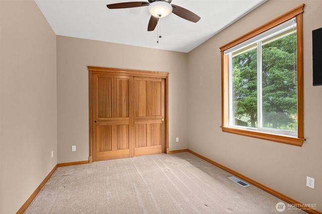 2111 Huntington Loop SE, Olympia, WA 98513