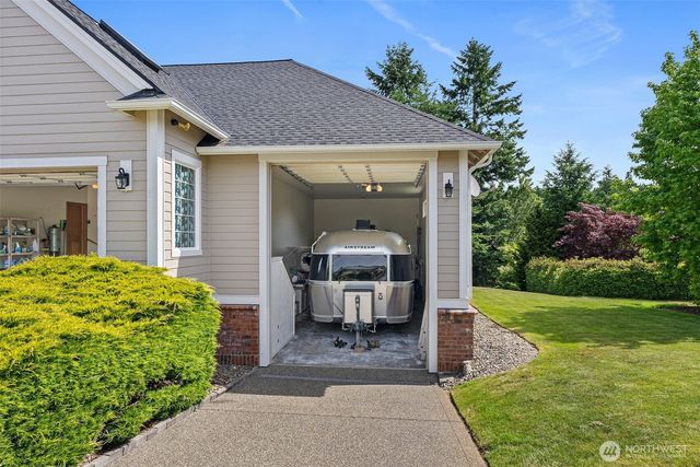 2111 Huntington Loop SE, Olympia, WA 98513
