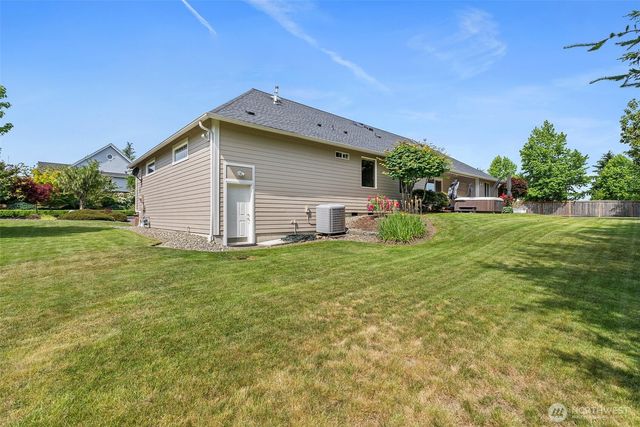 2111 Huntington Loop SE, Olympia, WA 98513