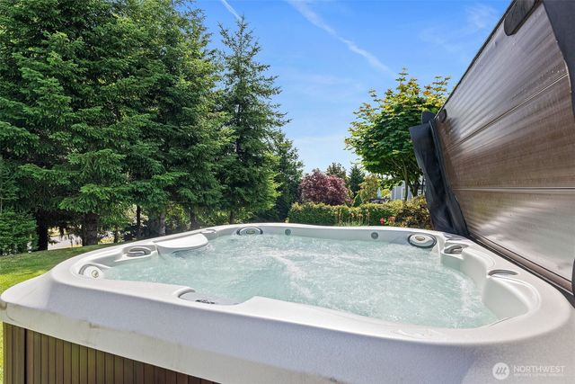 2111 Huntington Loop SE, Olympia, WA 98513