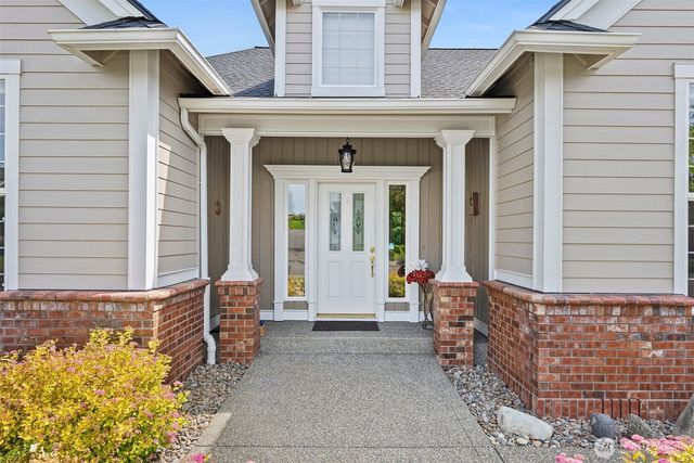 2111 Huntington Loop SE, Olympia, WA 98513