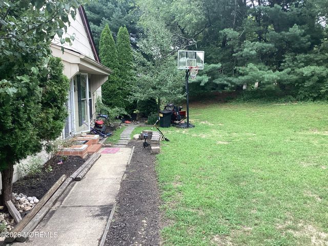 3 Botanical Way 304, Jackson, NJ 08527