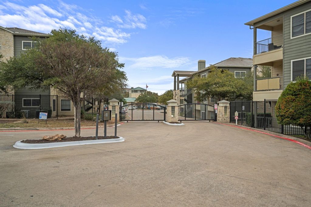 2320 Gracy Farms LN 313, Austin, TX 78758