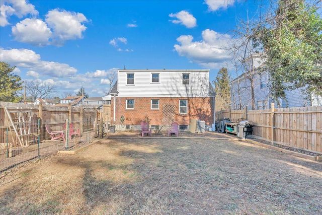 2432 Massachusetts AVE, Roanoke, VA 24017