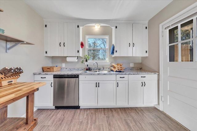 2432 Massachusetts AVE, Roanoke, VA 24017