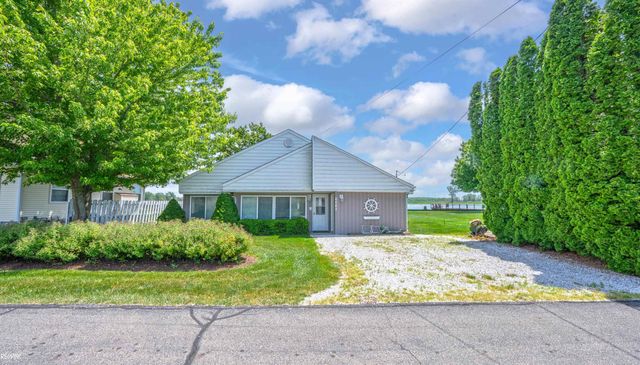8563 South Channel Drive, Harsens Island, MI 48028