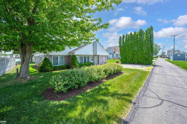 8563 South Channel Drive, Harsens Island, MI 48028