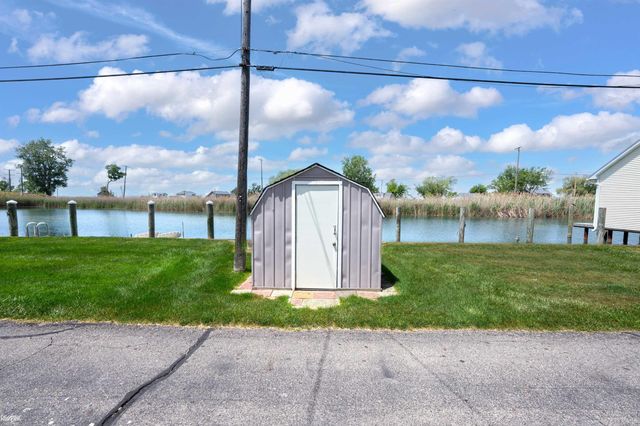 8563 South Channel Drive, Harsens Island, MI 48028