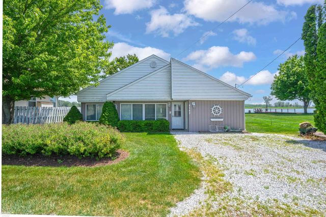 8563 South Channel Drive, Harsens Island, MI 48028