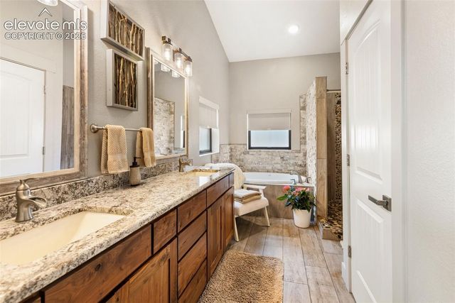 5542 North Road, Divide, CO 80814