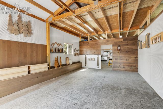 5542 North Road, Divide, CO 80814