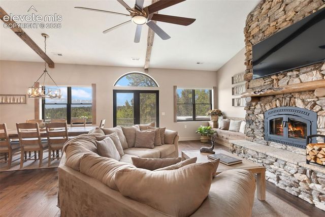 5542 North Road, Divide, CO 80814