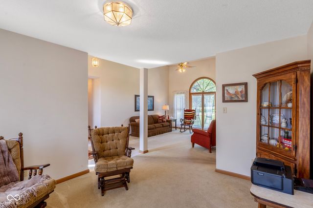 601 Coventry Drive, Seymour, IN 47274
