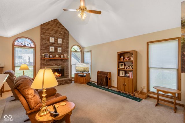 601 Coventry Drive, Seymour, IN 47274