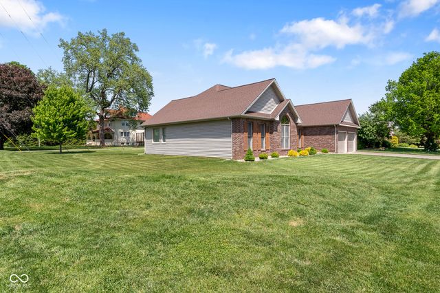 601 Coventry Drive, Seymour, IN 47274