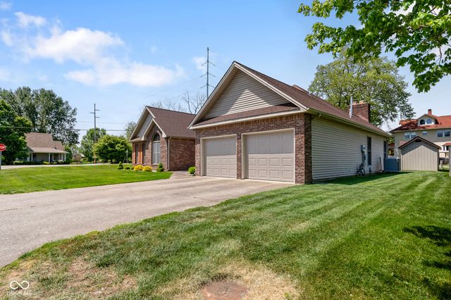 601 Coventry Drive, Seymour, IN 47274