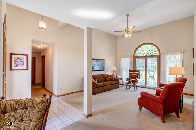 601 Coventry Drive, Seymour, IN 47274