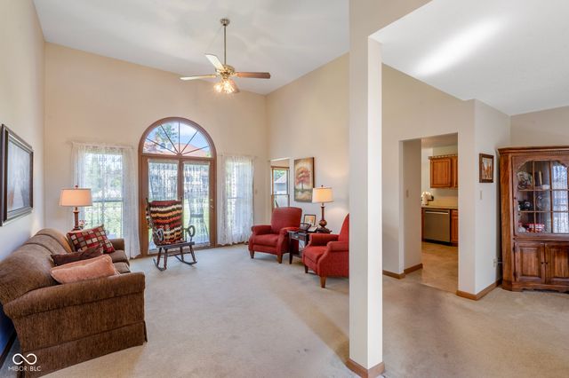 601 Coventry Drive, Seymour, IN 47274