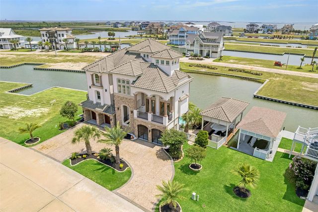 9 Loggerhead, Hitchcock, TX 77563