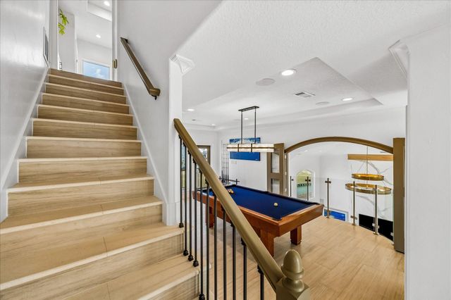 9 Loggerhead, Hitchcock, TX 77563
