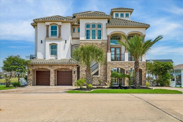 9 Loggerhead, Hitchcock, TX 77563