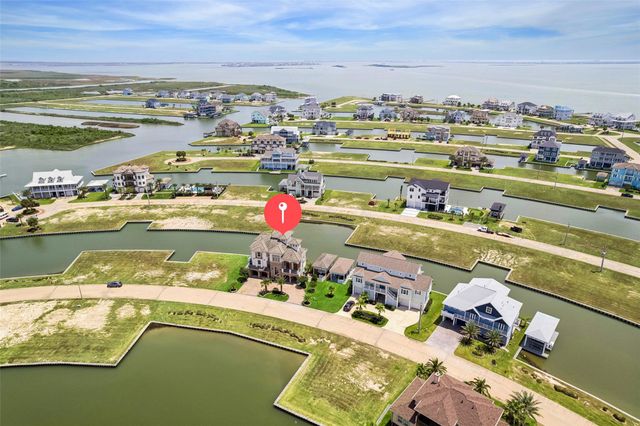9 Loggerhead, Hitchcock, TX 77563