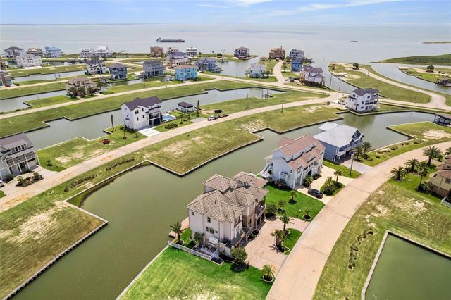 9 Loggerhead, Hitchcock, TX 77563