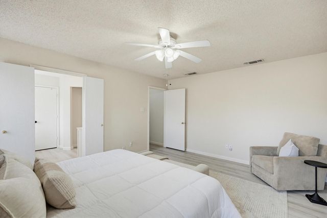 622 Coal Creek Drive, Mansfield, TX 76063