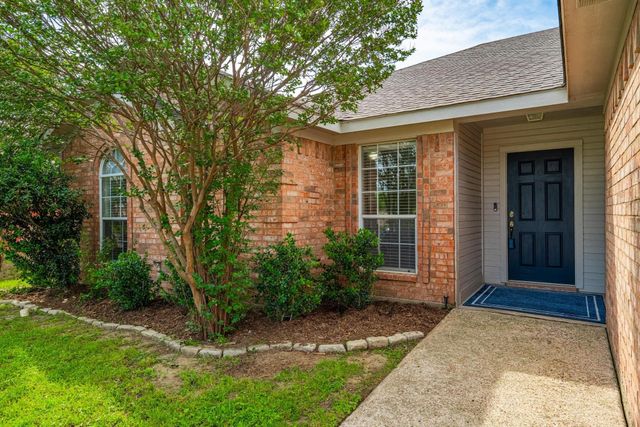 622 Coal Creek Drive, Mansfield, TX 76063