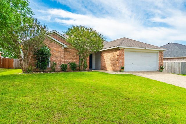 622 Coal Creek Drive, Mansfield, TX 76063