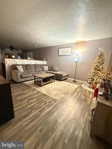 291 BORUM ST, Strasburg, VA 22657